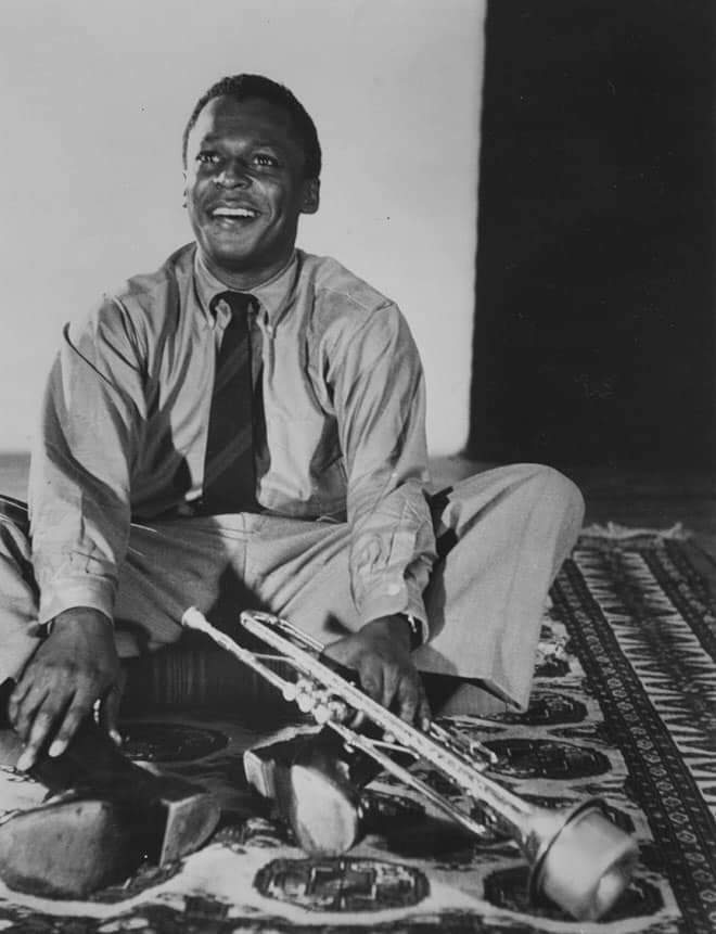 Hommage à Miles Davis né le 26 mai 1926 à Alton (Illinois), et mort le 28 septembre 1991 à Santa Monica (Californie), compositeur et trompettiste de jazz américain.