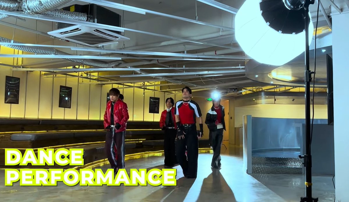 DeckOfJokerOFC's tweet image. What a fun vlog! 😂 bts of interview &amp;amp; po photoshoot, the lie detector game and a dance performance?! Head over to 1st One's YouTube account and watch their newest vlog! 🤩

🔗youtu.be/g01KoyrAkSo?si… 

1ST ONE REPUBLIC ASIA BEHIND
@1stoneOfficial #1stOne
#1stOneDITO #1stOneVlogs