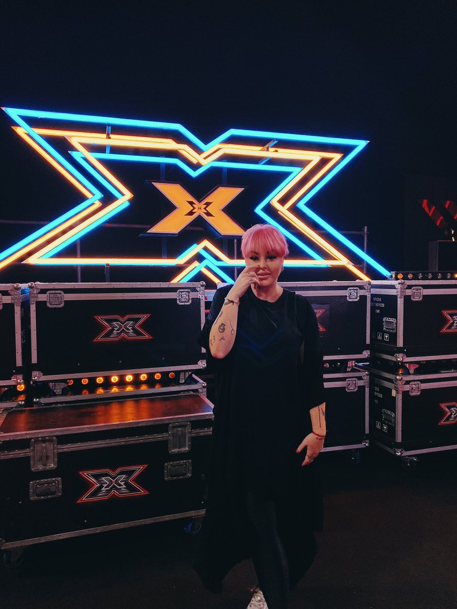 noeliagarle's tweet image. ¡Volvemos a los directos de @factorxtv! 
.
Feliz de ser la #vocalcoach de todo el talento que tenemos en este programa ✨
.
No os podéis perder lo que se viene mañana Lunes a las 22:50 en @telecincoes.
primera semifinal READY ❌