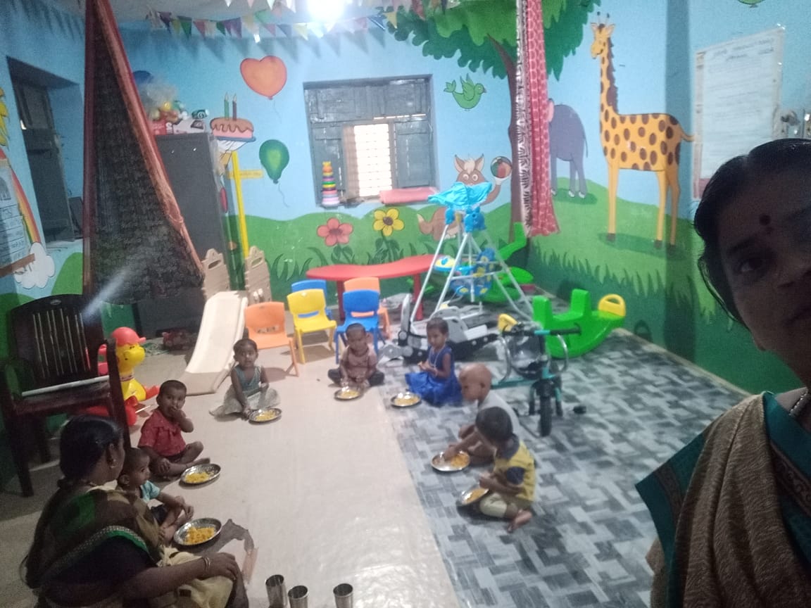 Koosinamane rural childcare centre in a Bagalkote gram panchayat. Childcare gives young children valuable nutrition & early stimulation in a safe environment, and it enables mothers to seek paid work. #womenslivelihoods #earlychildhood