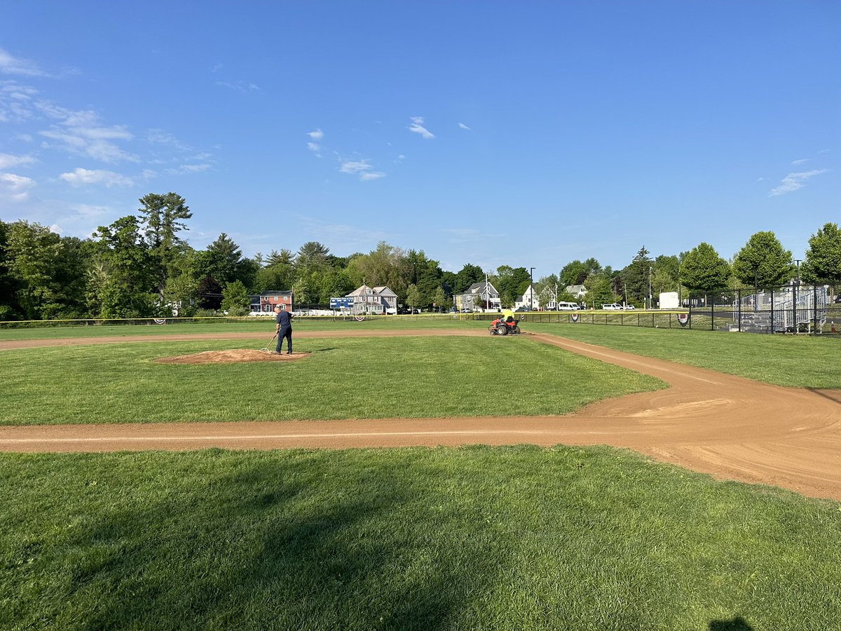 Beautiful day for a championship game vs. Gloucester. We couldn’t do it without our teammates at @WilmingtonDpw Thanks guys! #winandwerein Let’s go @WHS_Baseball978 ONE GAME SEASON! @carlbeatrice10 @jfboyle22 @Wilmington_AD ⏰10:00am