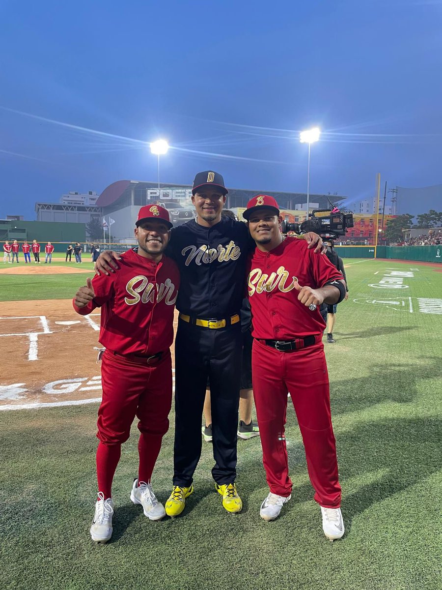 ¡Luminarias en suelo azteca! 🔥💪

Nuestros peloteros Alexi Amarista, Leobaldo Piña y Yorman Rodríguez dijeron presente en la edición 2024 del Juego de Estrellas de la Liga Mexicana de Béisbol realizada en Veracruz. 

¡Felicidades muchachos! 

#RugimosJuntos 
#TerritorioTigrero