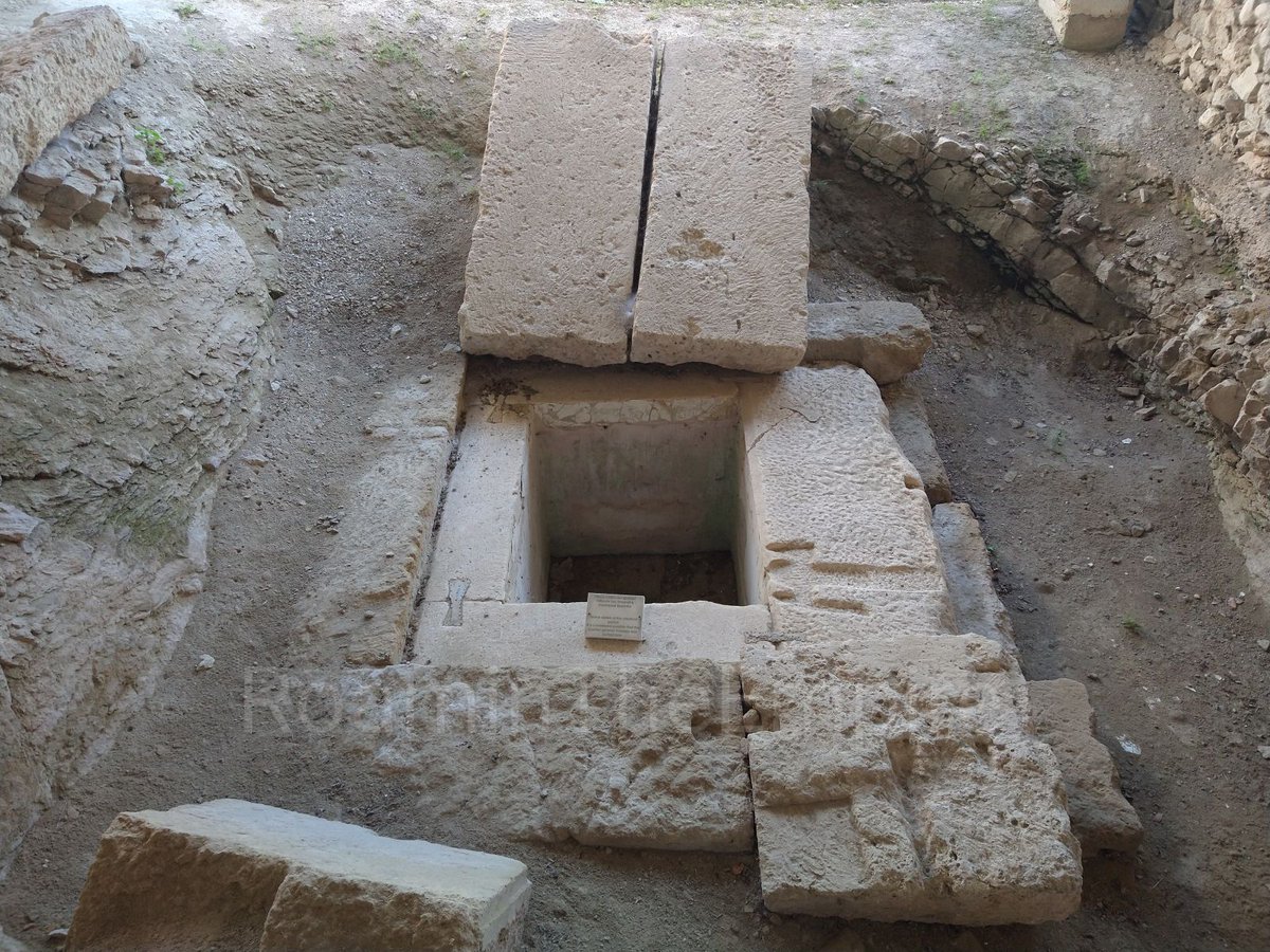 A visit today to the remains of ancient Amphipolis, founded by Athenians in the 5th century BCE and location of the battle in 422 BCE in which both Kleon and Brasidias were killed. #AncientSiteSunday #Archaeology #Greece