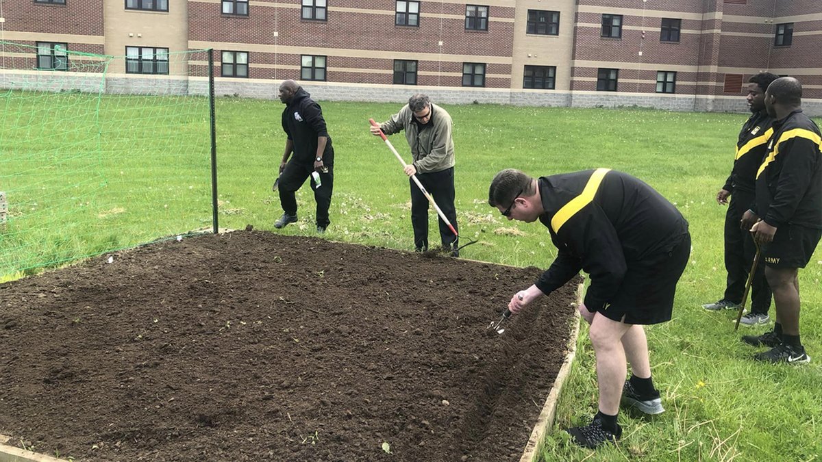 Soldiers at the Fort Drum SRU started planting in their gardens earlier this month to kick off Spring.

#ARCP #RecoverAndOvercome #Farm #FarmLife #Farming #Veggies #Plants #FortDrumSRU #SpringPlanting #Gardening #GardenLife #CommunityGarden #Gardeners #SpringGardening