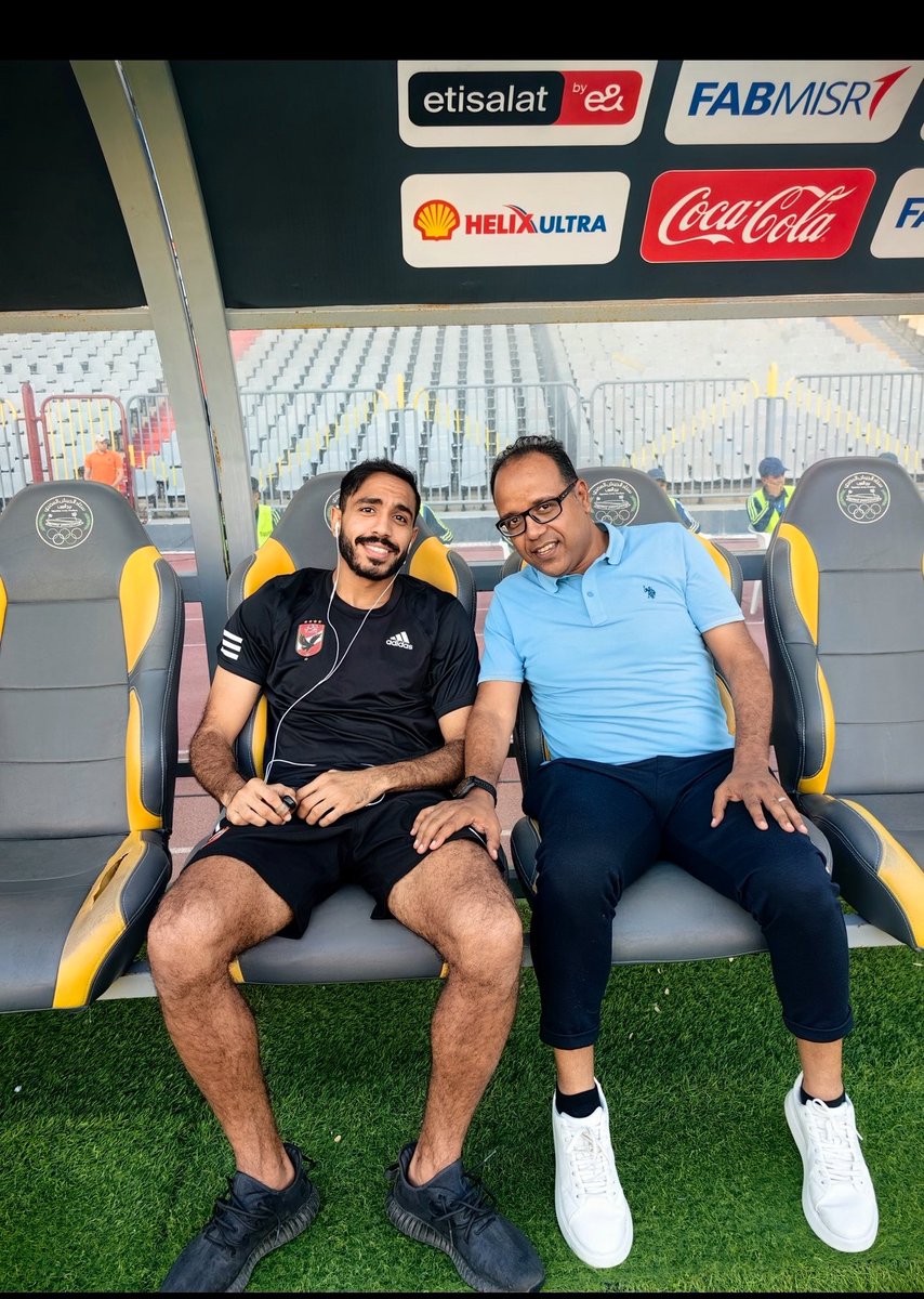 #نص_تويته

بص يا كهربا يابني أنا عارف انك نايم من البطولة ال 11 وصحيت على ال 12 كمل إنت حلمك وهصحيك على ال 13 وهحكيلك كل حاجة فاتتك لما تقوم من النوم 

<a href="/MKahraba/">mahmoud kahraba</a>