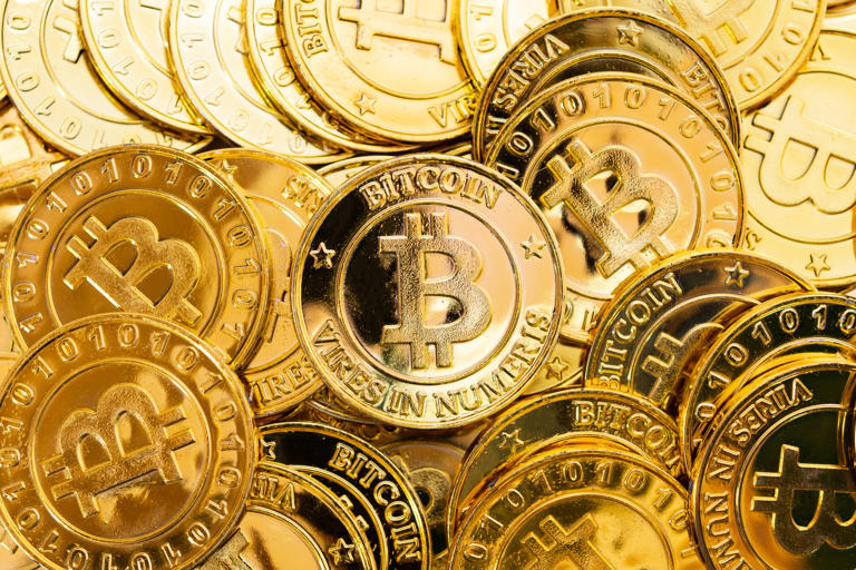 orcarius_info's tweet photo. ℹ️ Virtual Land Info You Need ℹ️
🏡7 Unconventional Ways to Get Rich Online That You’ve Never Heard Of🏛
https://t.co/AyiKQKitZu
#RealEstate #Invest #DigitalLandlord #WebsiteFlipping #NFT #OnlineGame #Blockchain #AI #Metaverse https://t.co/vBgaVpg8OC