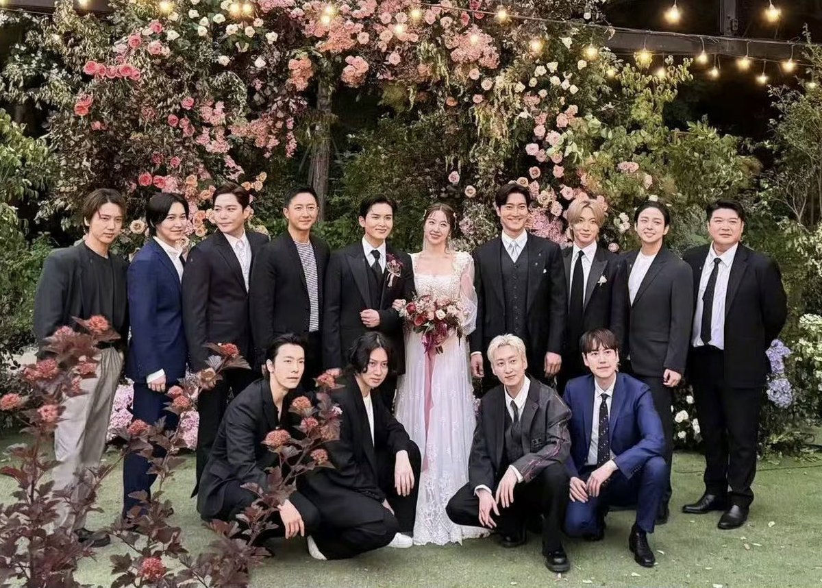 SUJUINFINITE1's tweet image. ถ่ายภาพแบบไม่ต้องดราม่า อยากได้กี่คนจัดให้หมด #SUPERJUNIOR

9คน                  13คน                 15คน