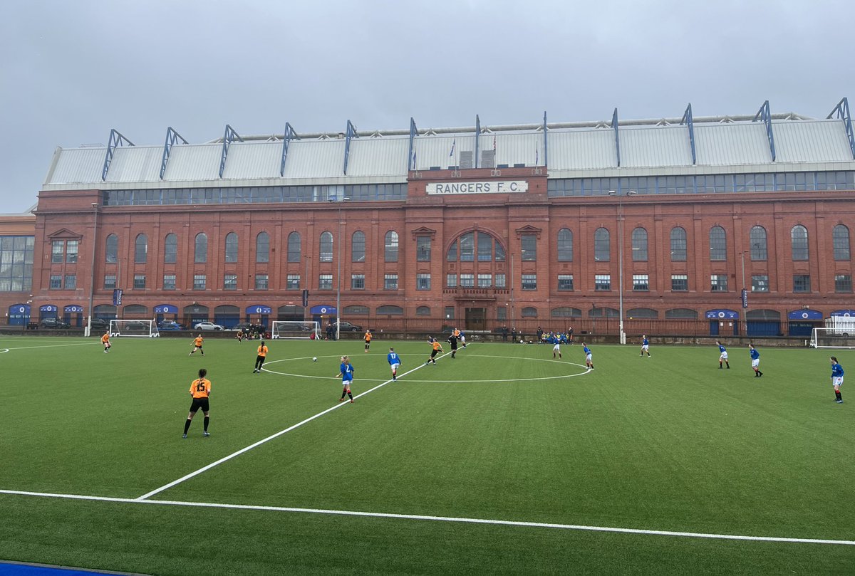 A not so bright and sunny morning at the Ibrox Complex today 🌧️👀 Very entertaining and enjoyable match between @RangersWFC & @GCFCFoundation GU16s ⚽️ Well done to all the Girls involved 👏🏻