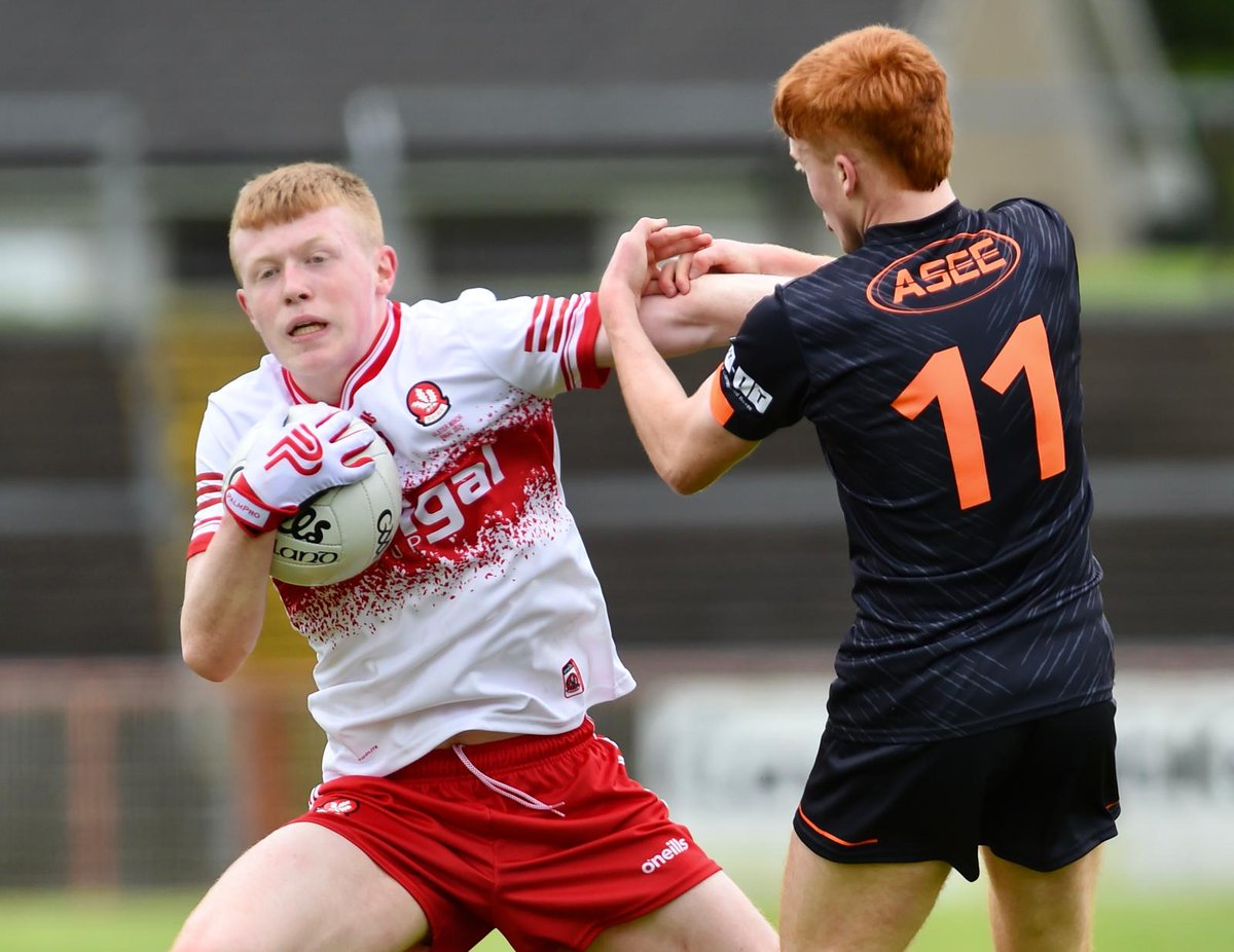 LATEST: 2024 @ElectricIreland Ulster Minor Football Championship Final 🏆🏐 @Armagh_GAA🟧⬜️ 1-03 @Doiregaa🟥⬜️ 0-05 1st half, 20 mins Derry point for Eamon Young 📺 Live on @SportTG4 @GAA_BEO #Ulster2024 #ThisIsMajor