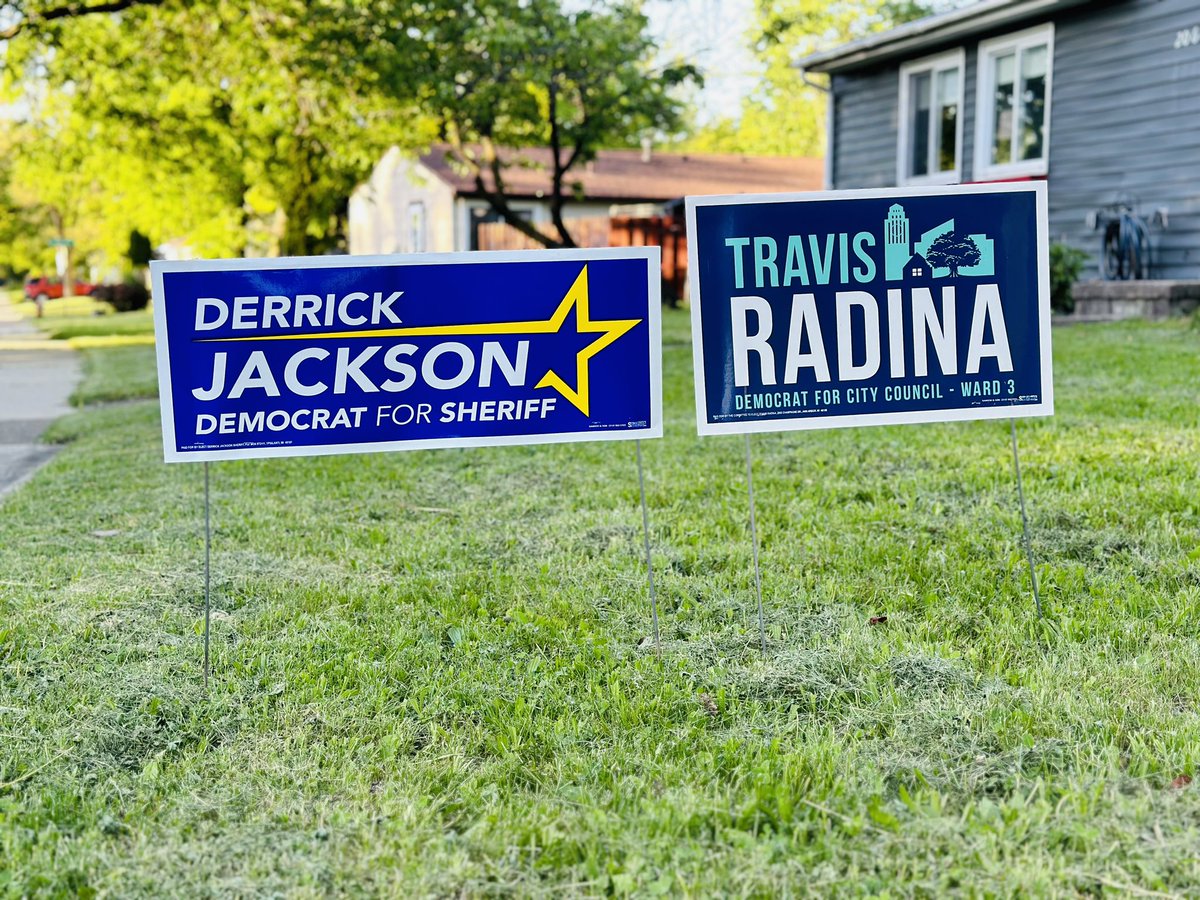 Derrick4Justice's tweet photo. Now this is a nice looking yard!!! United with my friend @TravisRadina #TeamJackson #DJ4⭐️ https://t.co/j5apShGBzz