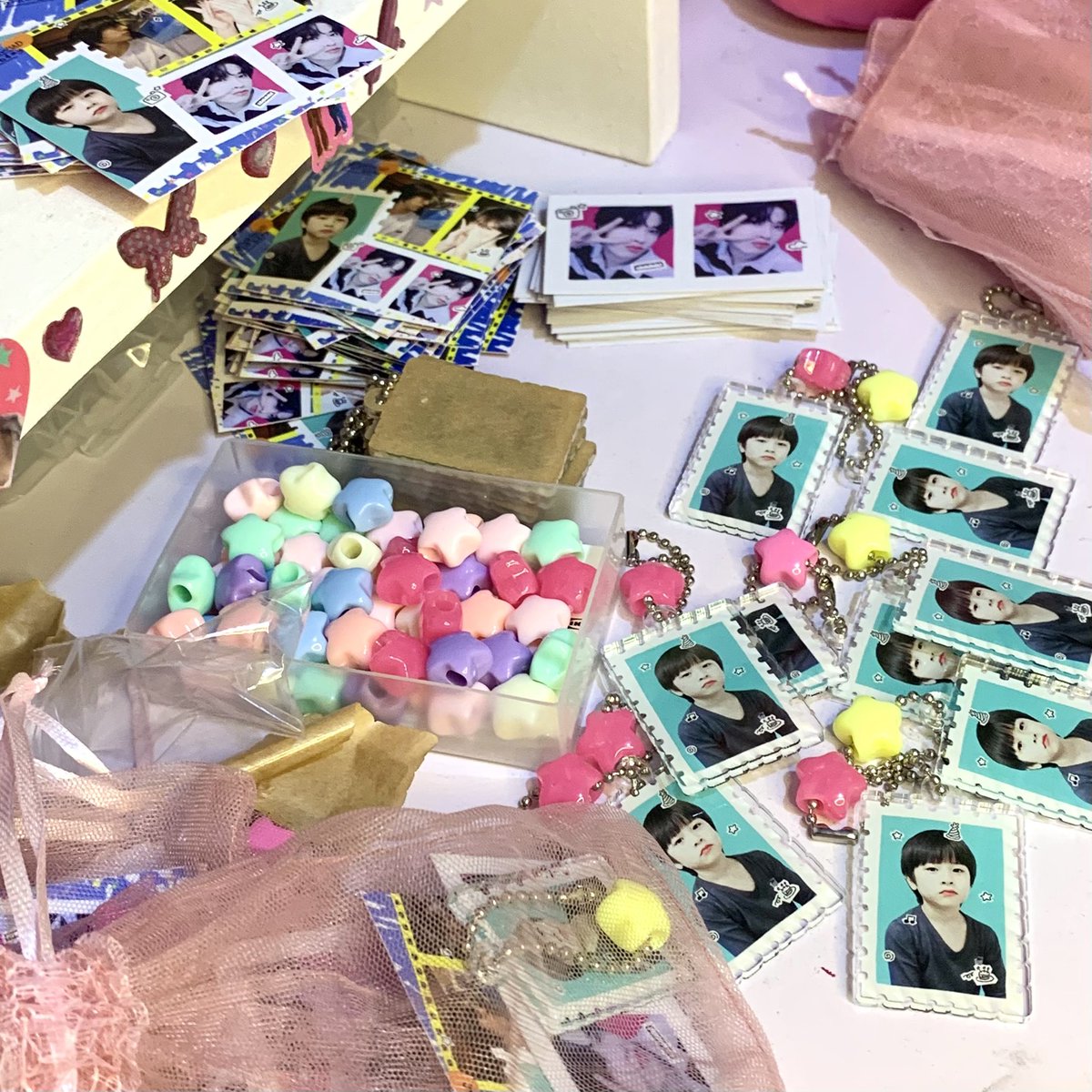 𝙧𝙩 &amp; 𝙨𝙝𝙖𝙧𝙚 𝙖𝙧𝙚 𝙖𝙥𝙥𝙧𝙚𝙘𝙞𝙖𝙩𝙚𝙙

𓇼 TREASURE REBOOT TOUR IN JKT FREEBIES BY @woospoca 

📆day 2
📍Indonesia Arena GBK Senayan

dm for trade ˶ᵔ ᵕ ᵔ˶

‼️𝐬𝐮𝐩𝐞𝐫 𝐥𝐢𝐦𝐢𝐭𝐞𝐝 𝐪𝐮𝐚𝐧𝐭𝐢𝐭𝐲‼️

see yaaaa~