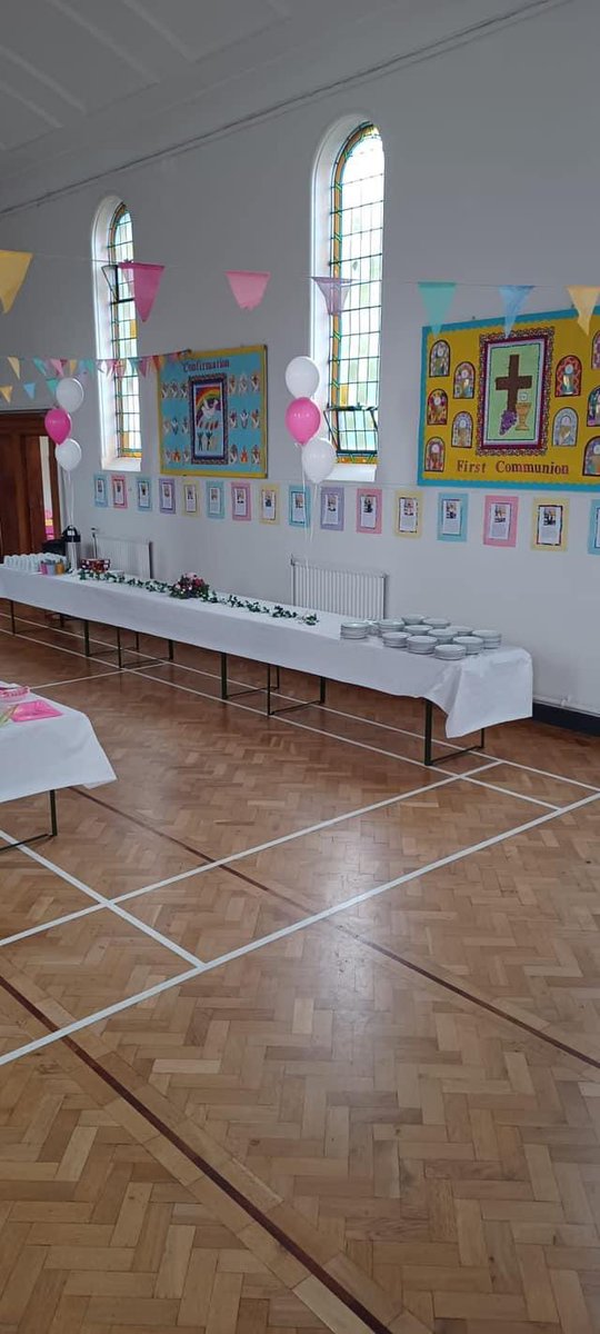 Congratulations to our 2nd classes on their First Communion yesterday. We had great celebrations in school afterwards 🙏🏼🤍 a big thank you to all parent volunteers for the beautiful set up 🌟