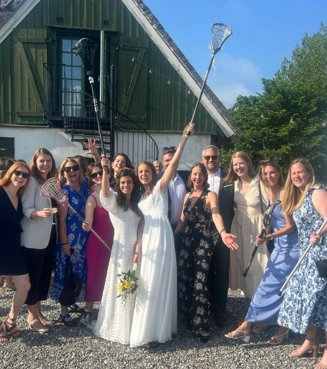 This weekend two of our favourite Copenhagen Foxes got married ❤️🇩🇰