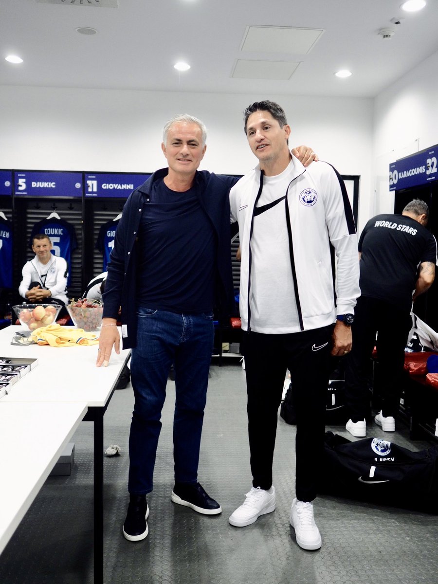 Simplesmente José Mourinho. O que acha dele como técnico ?