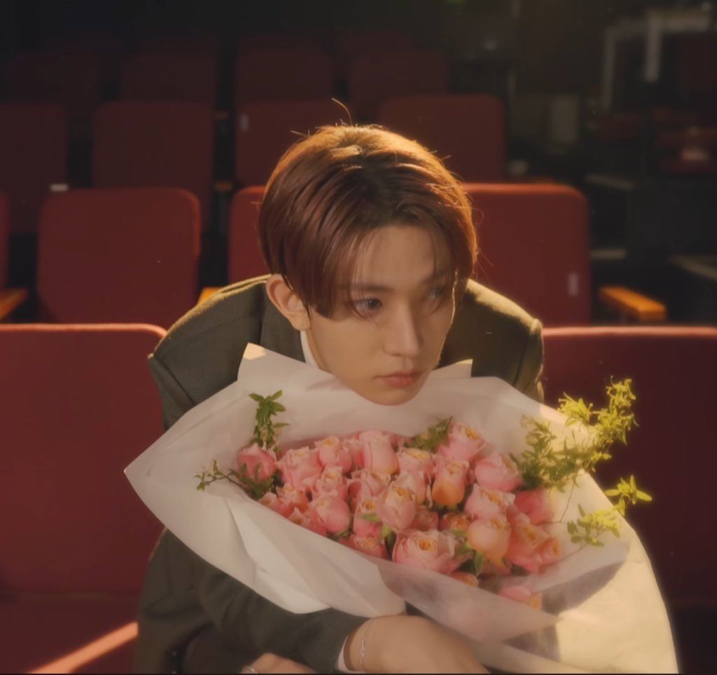 juhoonstan's tweet photo. — Heeseung Cover Giveaway .ᐟ 🎀

💐 (1) winner of TBK Heeseung birth flower necklace 

💐 (3) winners of heeseung keyrings 

♡ like &amp; rt
♡ reply your streaming proof w/ timestamp (beginning &amp; end) and tags !
♡ winners must be willing to pay for pf &amp; sf

— ends: 06/01 https://t.co/voBrCiGCss