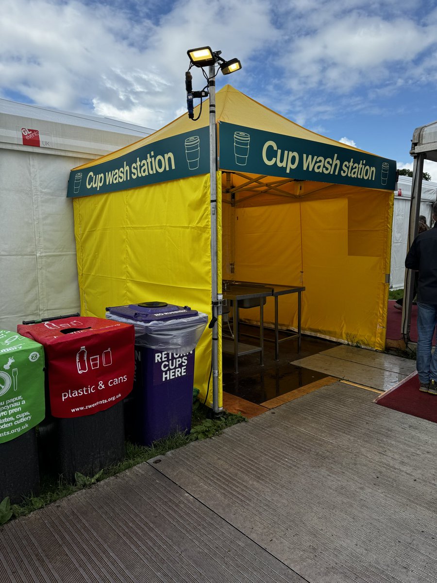 An obvious commitment to #Sustainability here at @hayfestival 🙌🏼 @SusHealthcare @GreenHWales
