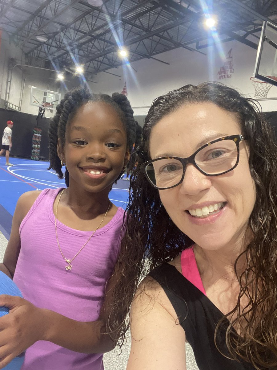 Gateway_Gators's tweet image. #GatewayGators🐊 Ran into Zuri at my son’s basketball game 🏀