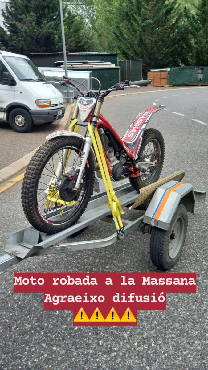 Moto robada a la Massana, feu difusió, gràcies!!!