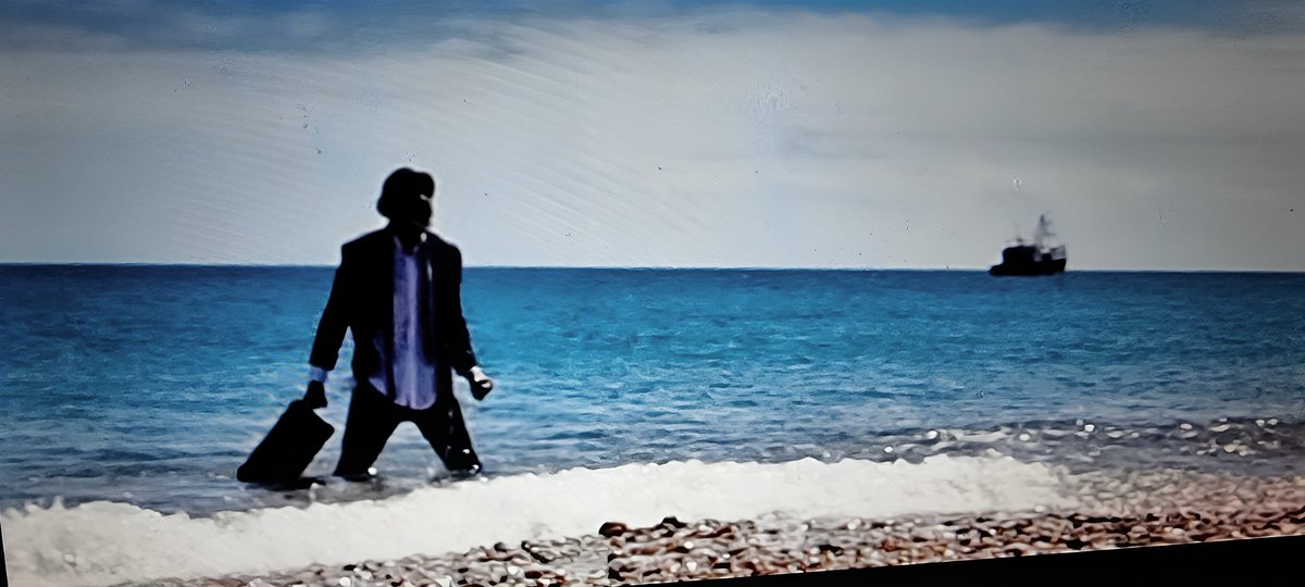 SHOW SPOTLIGHT!
7pm 1st June at The House 
PERCEPTION GAP

African Diaspora Performance exploring the psychological pressures of an outsider refugee in exile. - who am i? what am i becoming, what do i stand for? he asks. Can he survive by putting flesh on silences?