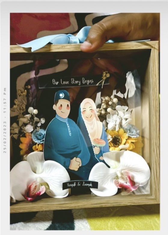 starlights_ira's tweet image. Awan&amp;amp;Bulan is now OPEN for any artwork commisions especially framed arts. 

Suitable as birthday, anniversary and wedding gift.

구름과 달님,

#frameart #anniversary #weddinginspiration #birthdaygift #ArtInspiration #artprint #artsy #art