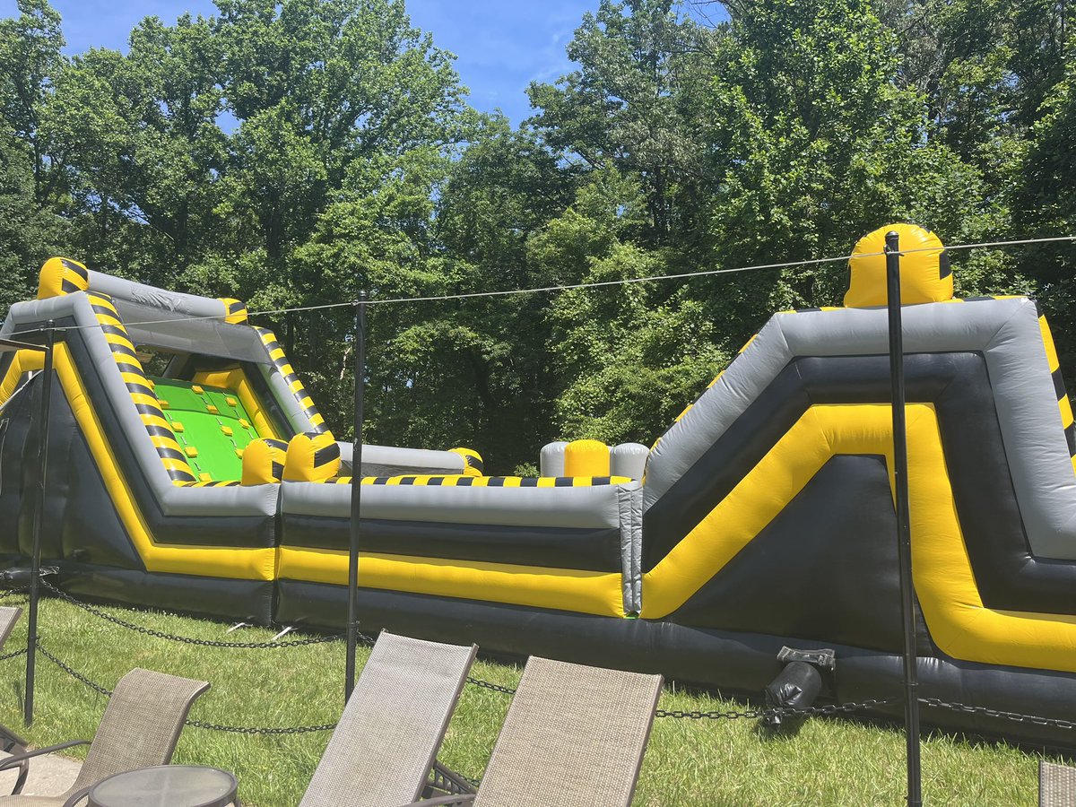 CST is open for swimming, food &amp; fun on this beautiful Memorial Day wknd Sunday - the unofficial start of summer 🌞 🏊‍♀️ 🍔 🌭 🍉