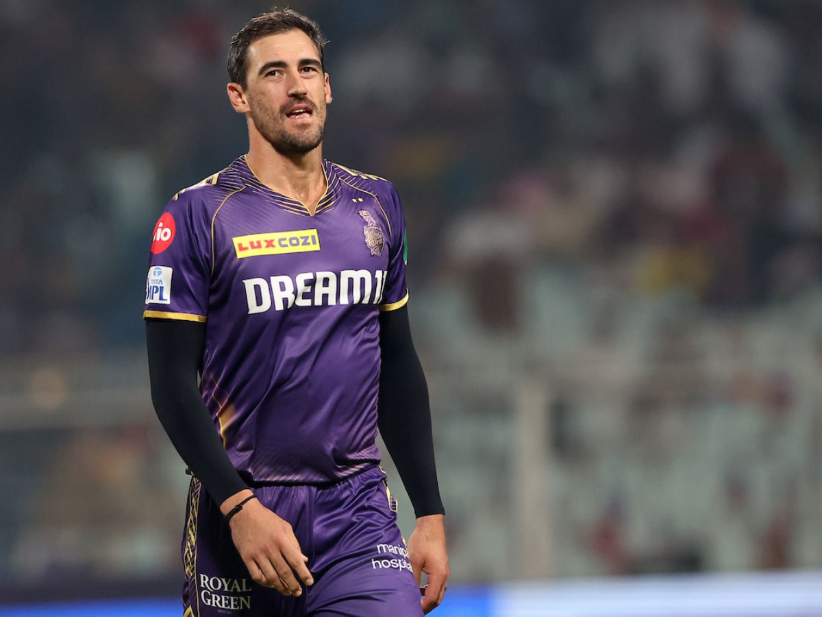 Starc is defining why he is most expensive player in ipl history..   bowled a bowl of ipl in the biggest game of ipl 2024.
#IPLPAYOFFS #starc #SRHintoFinals #kkr #iplfinal #CricketSeason #cricketdaily #CricketFun