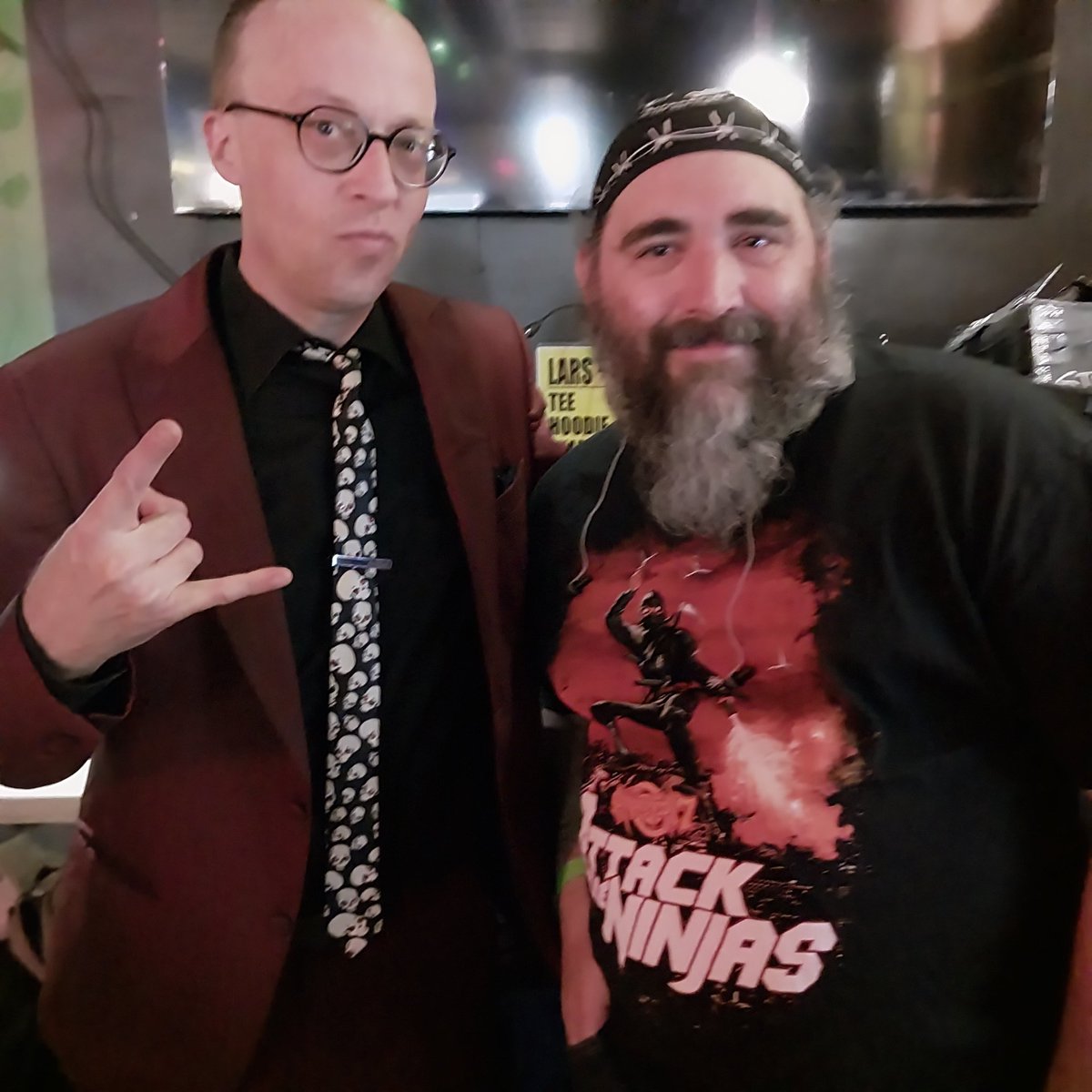 Toadenk's tweet photo. @schafferthedark @mclars @Shubzilla @billbeats @aninjanamedsnax Good show, small show where you can talk to the main acts . . Can't complain.  Wanted to see @schafferthedark perform for long time. https://t.co/iQDSXMVYJs