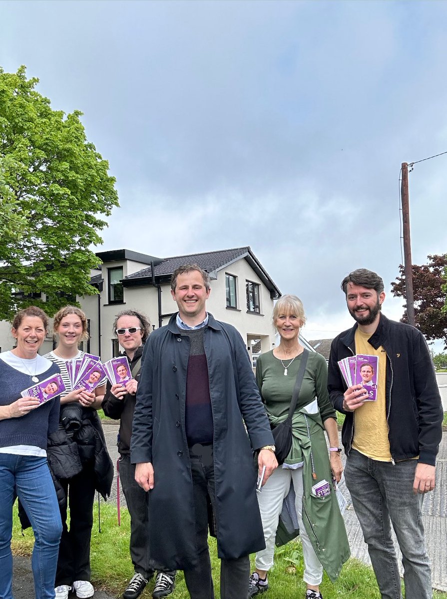 Great morning of leafleting in Dalkey with the team today. T-11 days! #LocalElection2024
@SocDems 
@SocDemsDL