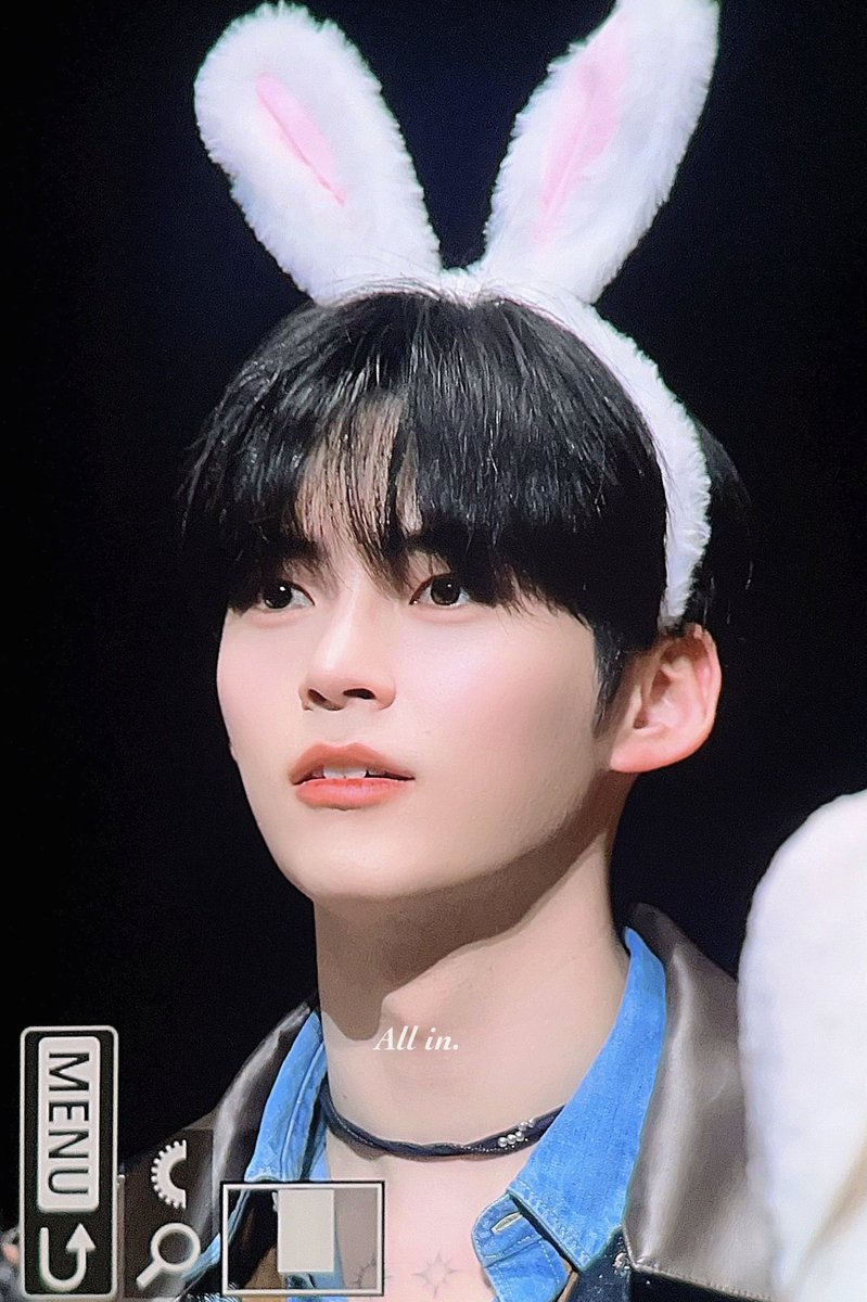 allin_shb's tweet photo. 240526 🐰 #성한빈 #SUNGHANBIN #제로베이스원 #ZEROBASEONE #ZB1 https://t.co/VSpTjpqOQl