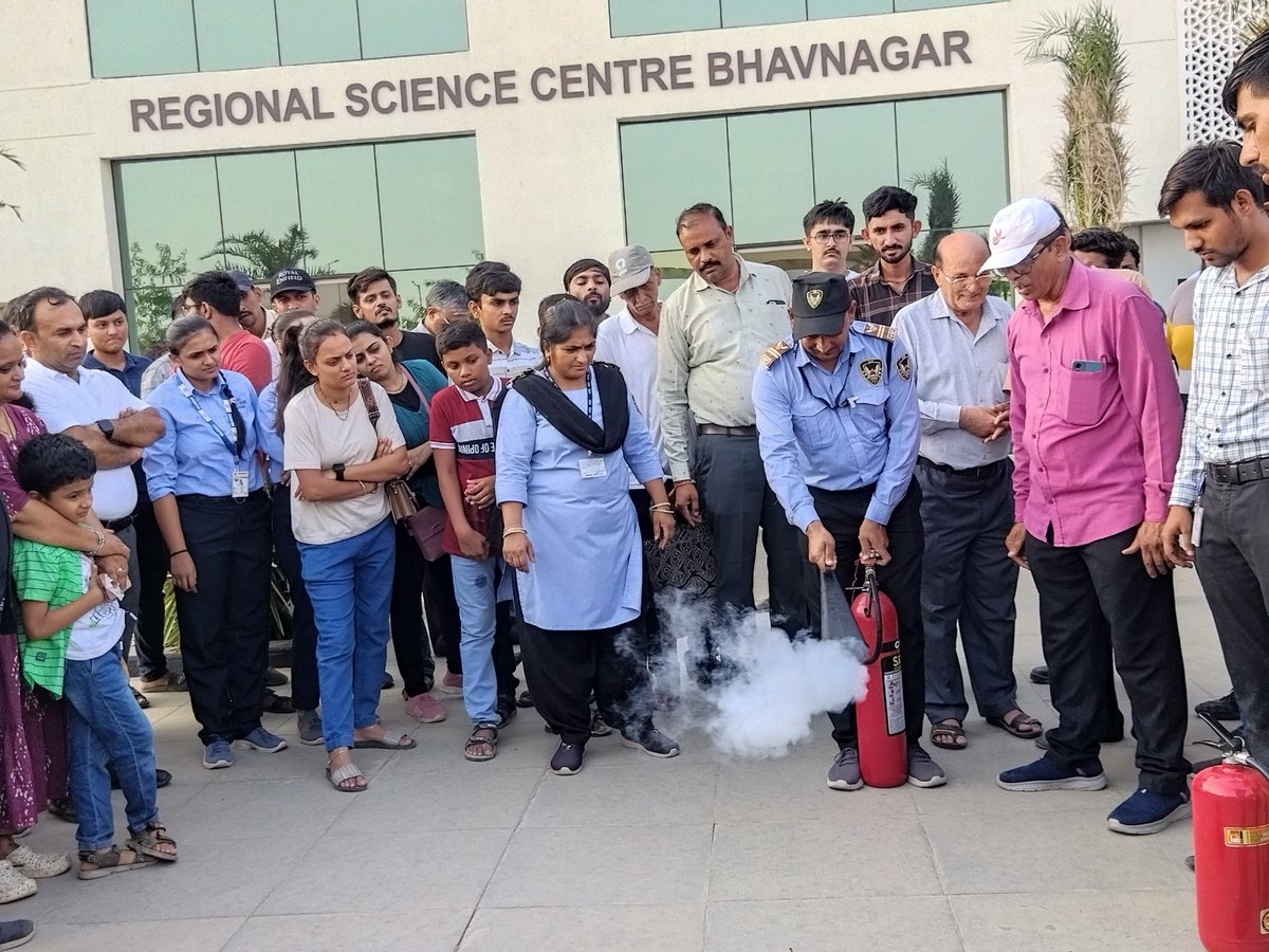 #Fire safety is essential for safety of life & goods. Today @RSCBhavnagar, under the guidance of a rtd. fire safety personnel, visitors & staff were trained about fire safety parameters & how to take care in the event of fire along with hands-on demonstration of fire equipment.