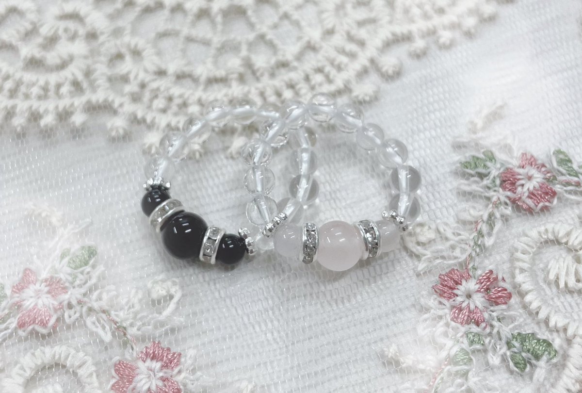 自宅近くに天然石のお店があったの
知らなかった〜❕
かわいい星と月のアメジストと
オニキスとローズクォーツのリングを
お迎えしたよ(՞  ܸ. .ܸ՞)︎