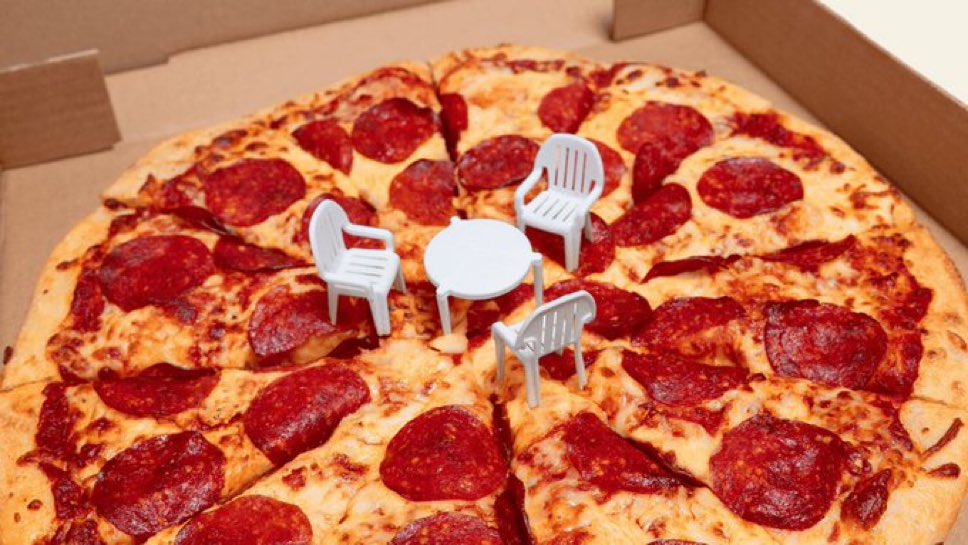 Warum bildet meine Pizza ein Stuhlkreis 😭😭😭😭😭😭😭😭
