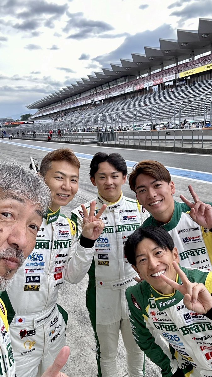 S耐24時間レース。

結果は悔しい2位でした🥈
長いレースならではの難しさを痛感しました。

夜中のスリックレインは痺れた！

応援ありがとうございました！！

#埼玉GreenBrave #supertaikyu #grsupra