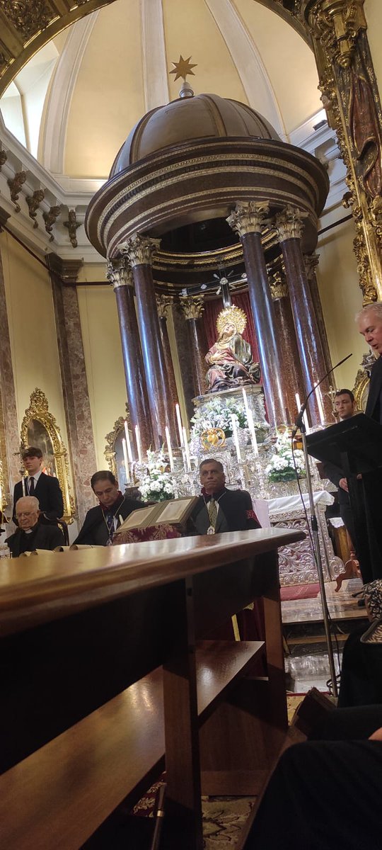 En el día de hoy, hemos acompañado a nuestros hermanos de las @angustiasva en la ceremonia de Toma de posesión de los Nuevos cargos.