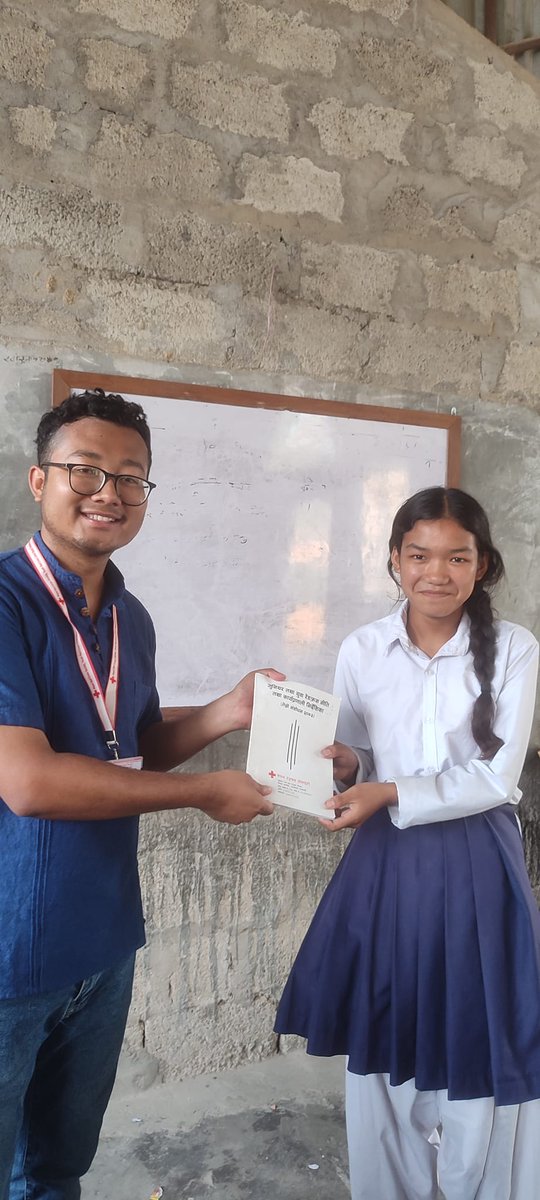 NepalRedCross's tweet photo. A Youth Volunteer Bishal Tharu who have successfully facilitated the formation of 22 JYRC in the Bara District chapter says with dedication and perseverance, we can make a difference.
#togetherforabettertomorrow!#RedCross #CommunityService #YouthEmpowerment #MakingADifferenc https://t.co/fXaYCVGpqU