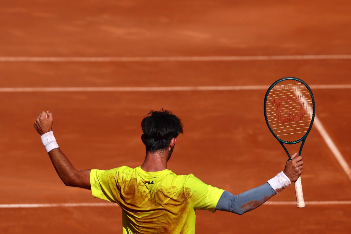 México City Open (@mxcityopen) on Twitter photo Caíste con la cara en alto en una ardua batalla y estamos seguros que regresarás fortalecido en tu siguiente participación.
¡Sigue hacia adelante, <a href="/TiranteThiago/">Thiago Tirante</a> 🇦🇷!
#RG2024 #RolandGarros Caíste con la cara en alto en una ardua batalla y estamos seguros que regresarás fortalecido en tu siguiente participación.
¡Sigue hacia adelante, <a href="/TiranteThiago/">Thiago Tirante</a> 🇦🇷!
#RG2024 #RolandGarros