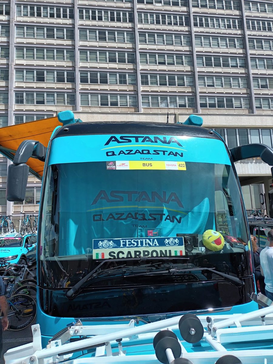 ❤️ Il ricordo di Michele Scarponi, sempre con l'Astana...

#GirodItalia