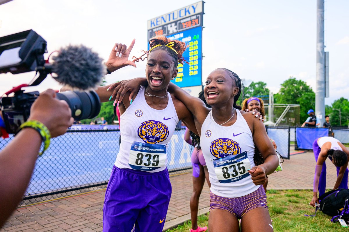 LSUTrackField's tweet photo. all we have to say is… GEAUX TIGERS 🐯 https://t.co/Y65htonoN1
