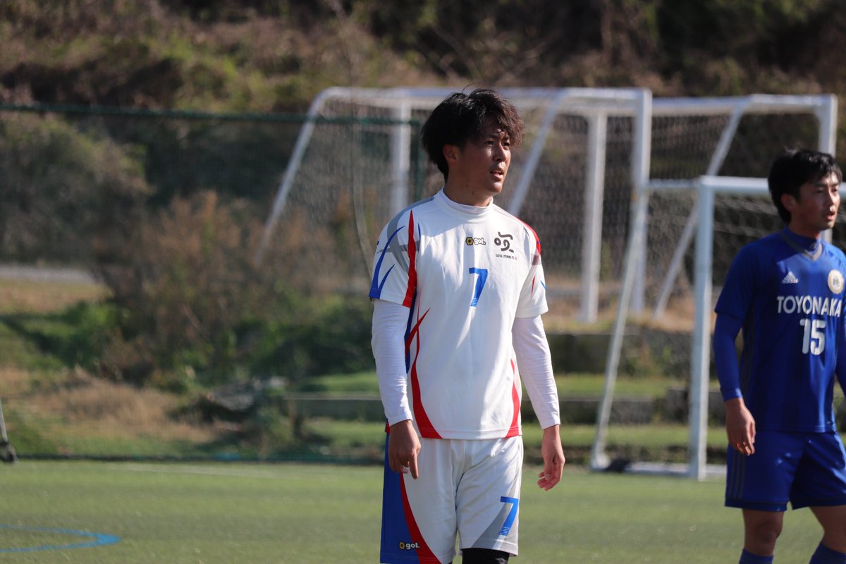 SUITA_LYONNE_FC's tweet photo. ⚽️ホーム開幕戦まであと7日⚽️

No.7 FW こば

我らがキャプテン！！
時にはキャプテンとして時にはエースとしてチームを引っ張る頼もしい存在です😊
開幕戦はこば選手のゴールに期待です😆✨
こば選手の活躍に期待して応援お願いします📣🥁 https://t.co/IxQeShaLRc