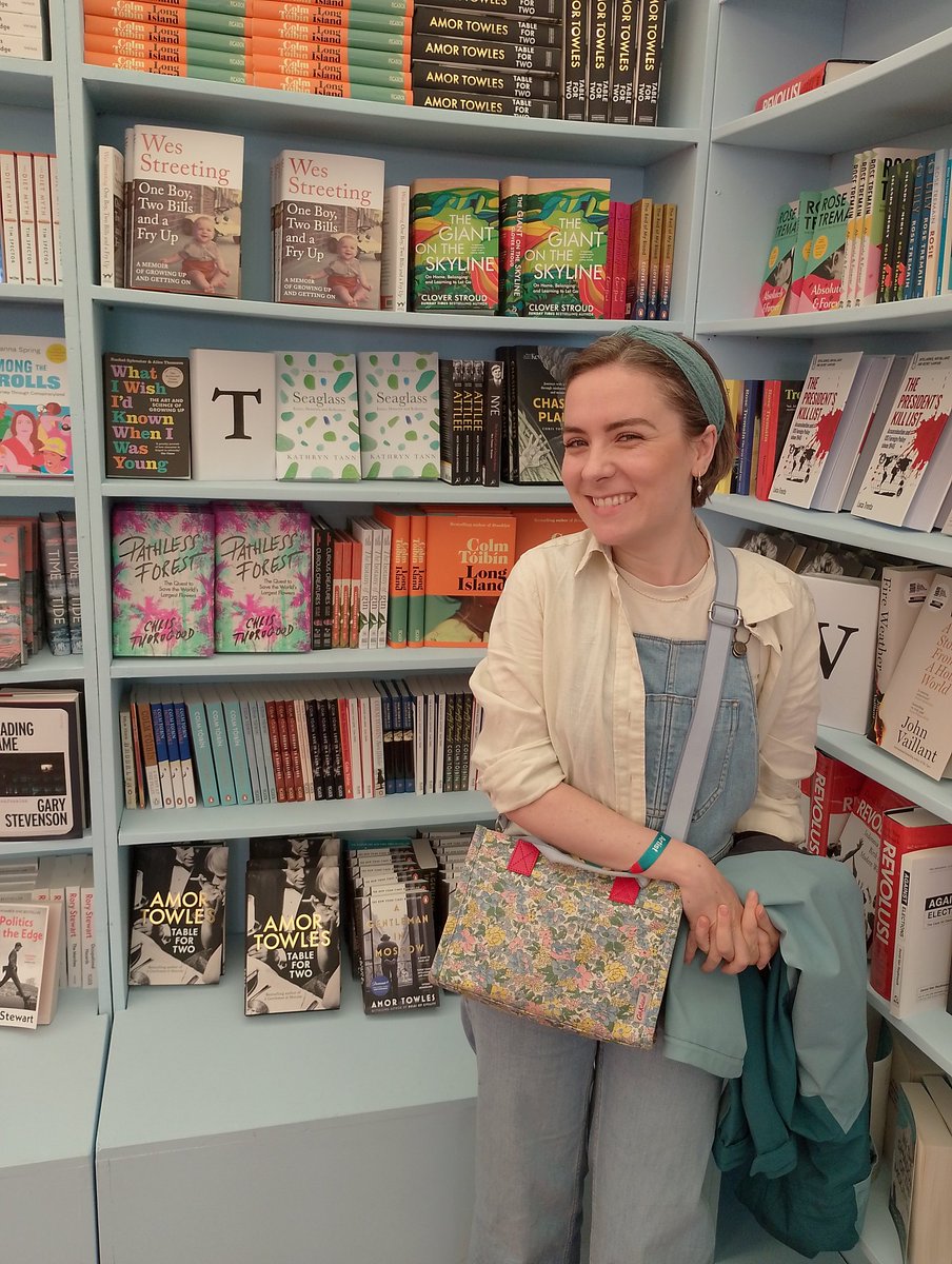 kathryn_tann's tweet image. One very smug essayist #Seaglass @hayfestival