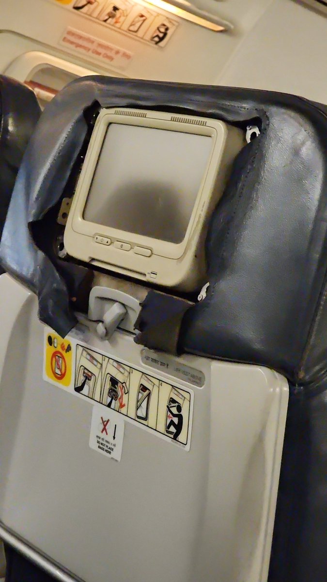 magarwal99's tweet photo. @flyspicejet On the SG13 flight. These were the standards. 
Broken seats. Seats unable to keep upright.  Emergency door light not working.  Lights are held in place with tape.
This has become a serious issue and DGCA should take note.
@DGCAIndia https://t.co/nlkg9YP8H4