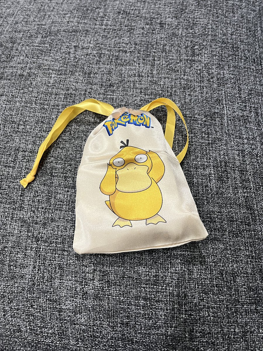 ۟ (@aesvue) on Twitter photo 