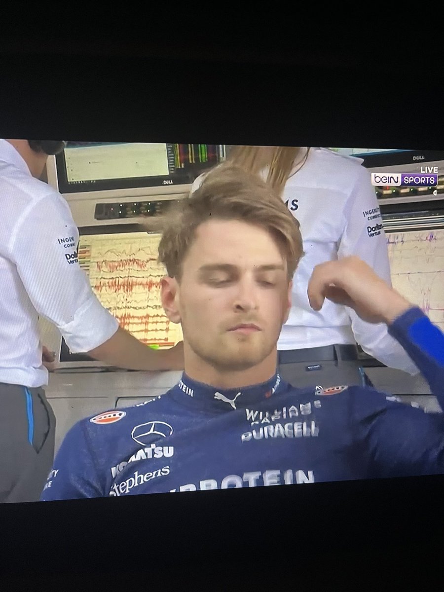 I JUST FELL TO MY KNEES OHMYGODDD OHMYGODD I JUST CRIED