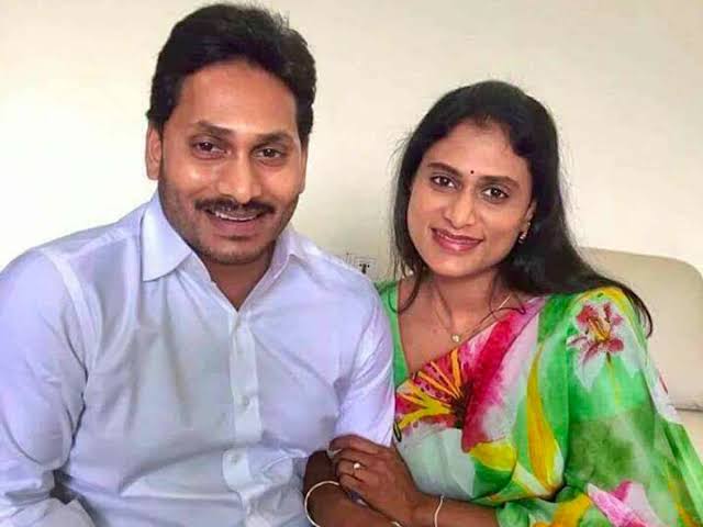 NDA alliance suffered because of Sharmila garu and INC . Only positive element involved in #NDA campaign is Modi's image. Sharmila 's congress narrative diluted that and helped Jagan Reddy. Congress is deciding atleast 2-5 seats where majority will be less than 5000.