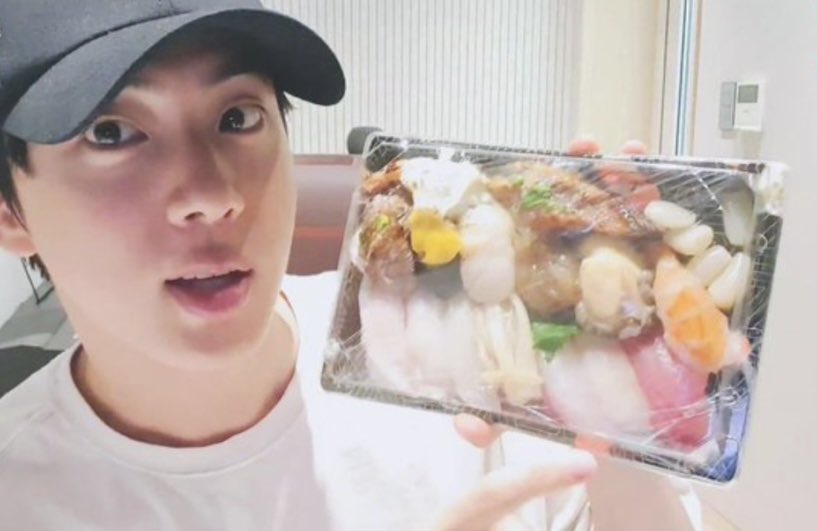 7oRFXVas5EUwgkr's tweet image. eat JIN寿司の回見て
日曜の穏やかな心を保つ事に成功！

#eatJIN
#やっぱりヒョンは心の安定剤
#ヒョン余ったらちょーだい