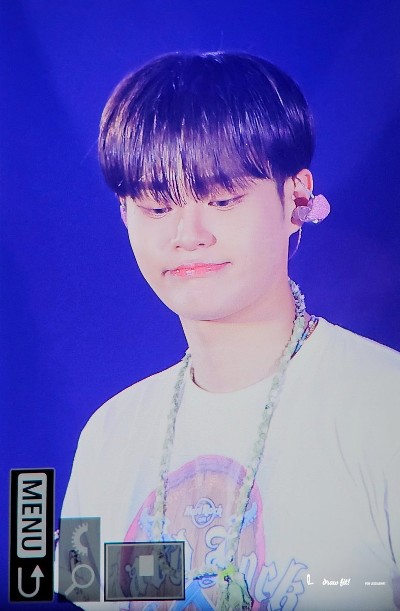 Daehwicom's tweet photo. 240526 오늘 진짜 대휘업고튀어,, 
#에이비식스 #AB6IX #이대휘 #대휘 https://t.co/Zbpz10VHf0