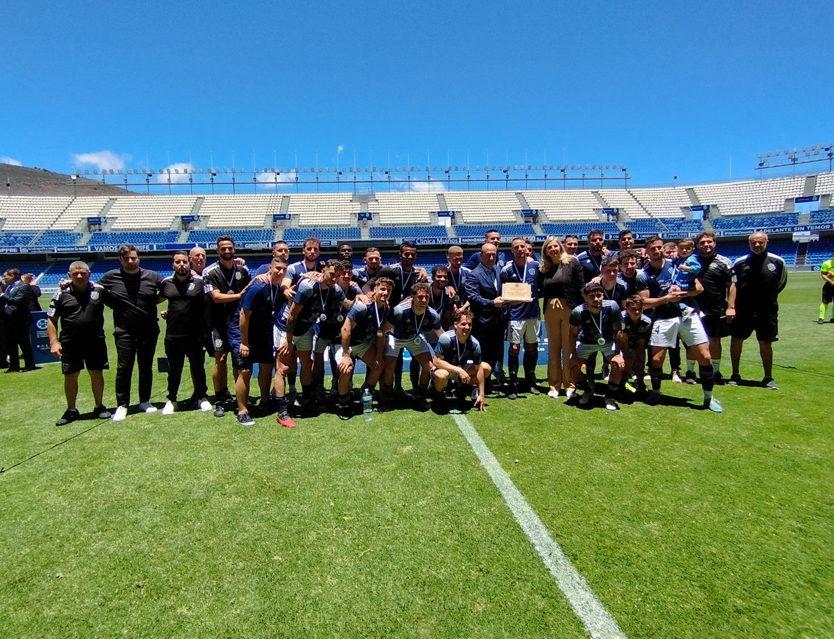 Enhorabuena al <a href="/AUGuimarOficial/">Atlético Unión Güímar</a> por la #CopaHeliodoro realizada y mucha suerte de cara a la próxima campaña ⚪🔵👏.

#CanteraCDT <a href="/CDTOficial/">CD Tenerife 🏴󠁧󠁢󠁳󠁣󠁴󠁿</a> #YoSoyElTenerife
