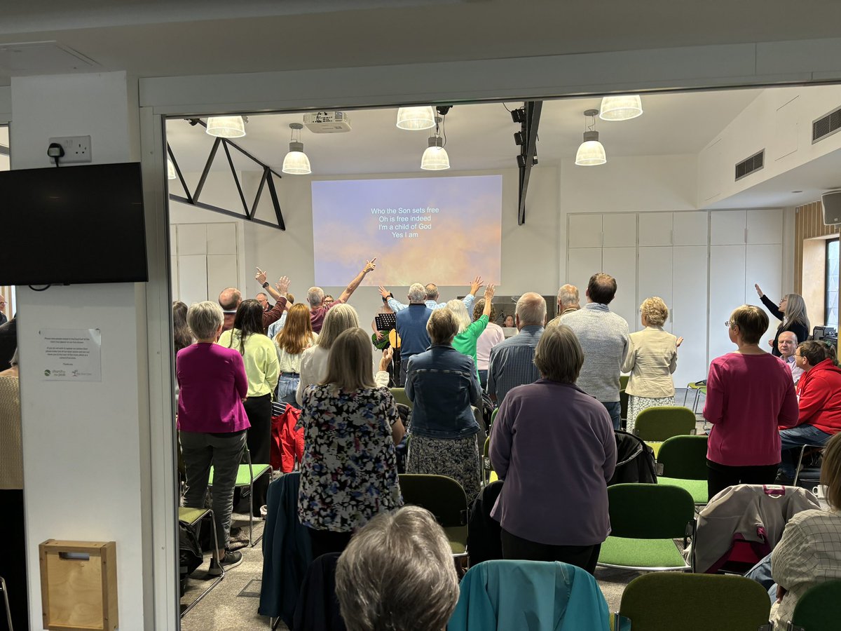 Enjoyed being with Church in the Peak in Matlock this morning. #intersphering @cc_churches @CatalystNetwork @Newfrontiers