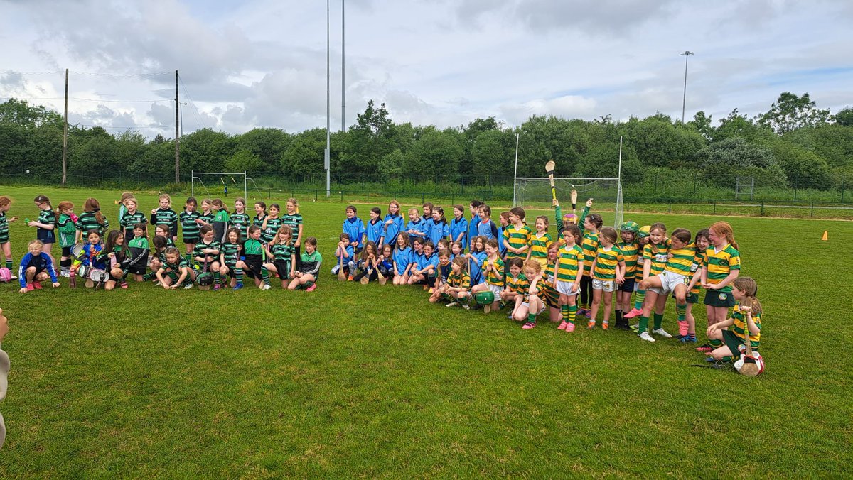 Our 2016 girls attended a Seandún Blitz in Douglas this morning.The girls show some great skills & lots of fun had by all.
Thanks to Douglas & Brian Dillons.💚💛