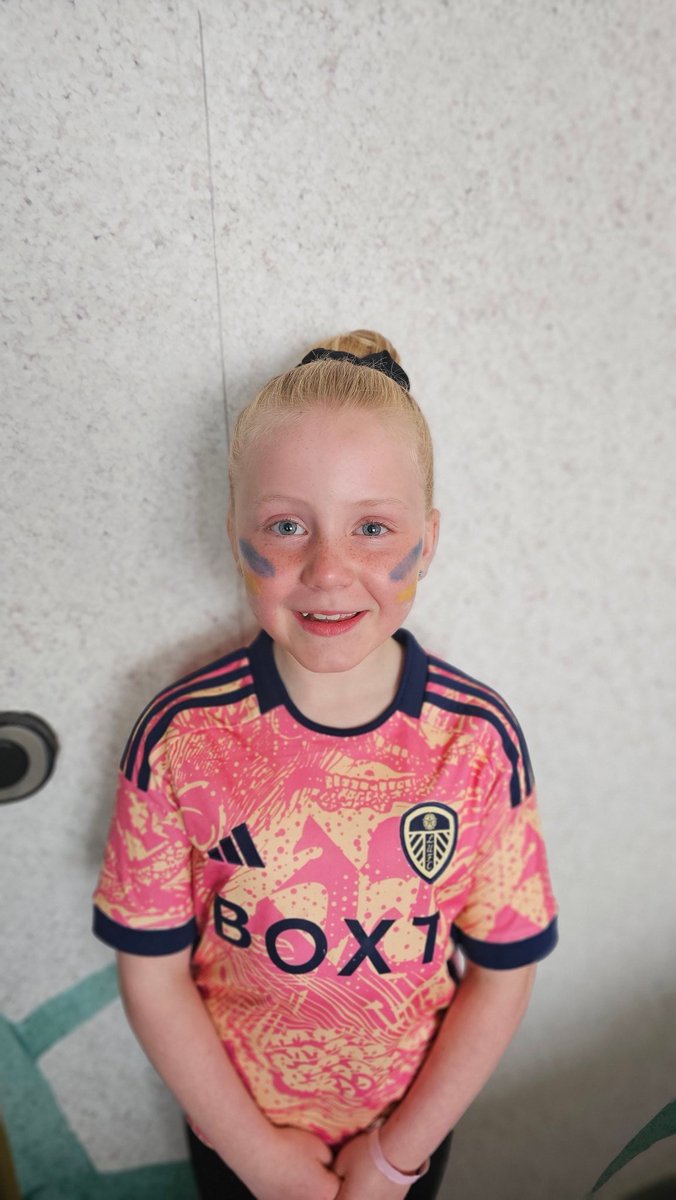 _John_Saunders's tweet photo. Match ready from Kos #lufc https://t.co/hsJOgP2LyM